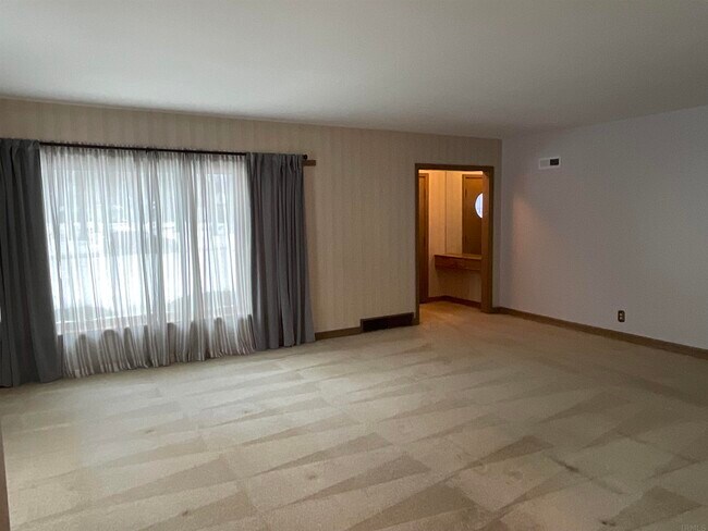 Building Photo - 3620 Kirkwood Cir