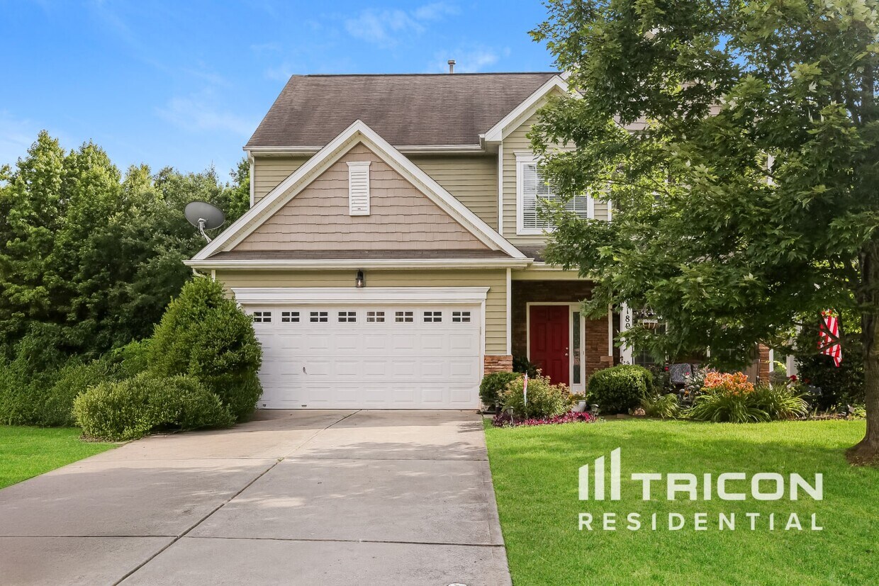 Foto principal - 1804 Hoosac Dr