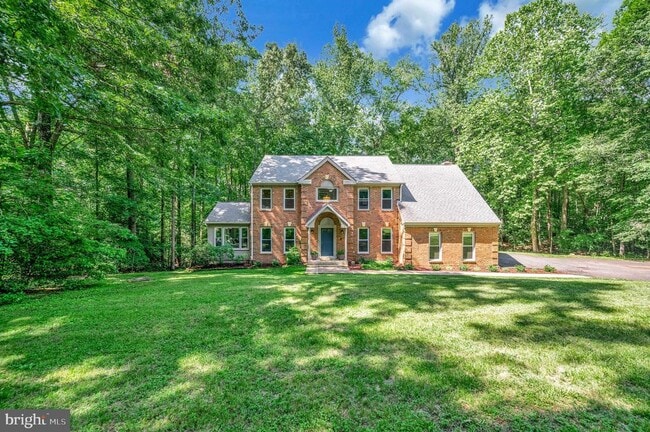 Building Photo - 2 English Hills Dr