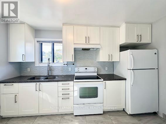 Building Photo - 368 Sharon Ave