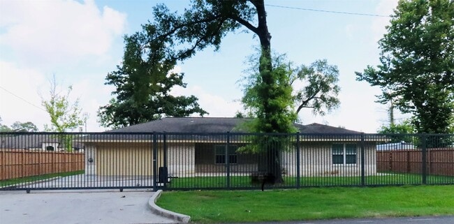 Foto del edificio - 13121 Unison Rd