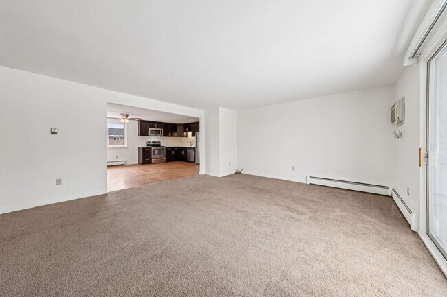 Building Photo - 4 Losson Garden Dr