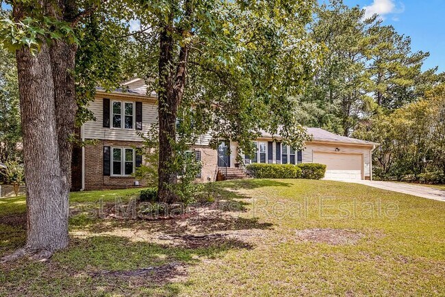 Foto del edificio - 221 Waxhaw Dr