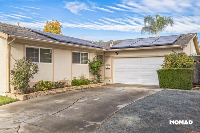 Foto del edificio - Charming 4BR House in Livermore with Solar/ TESLA Powerwalls