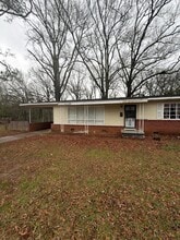 Building Photo - 3018 Oak Forest Dr