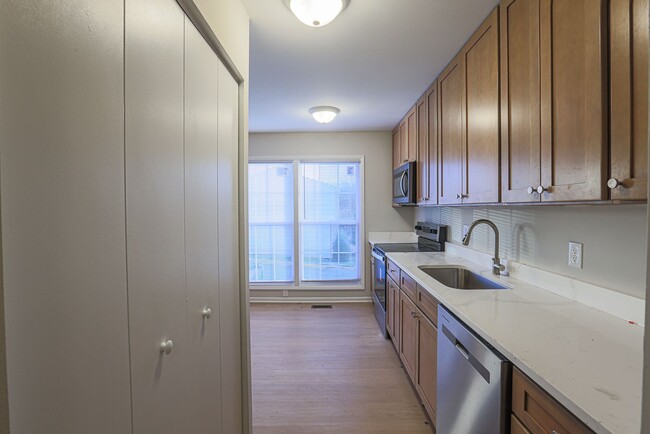 Foto del edificio - Rosedale 3BR 1/5 Bath now Available!!