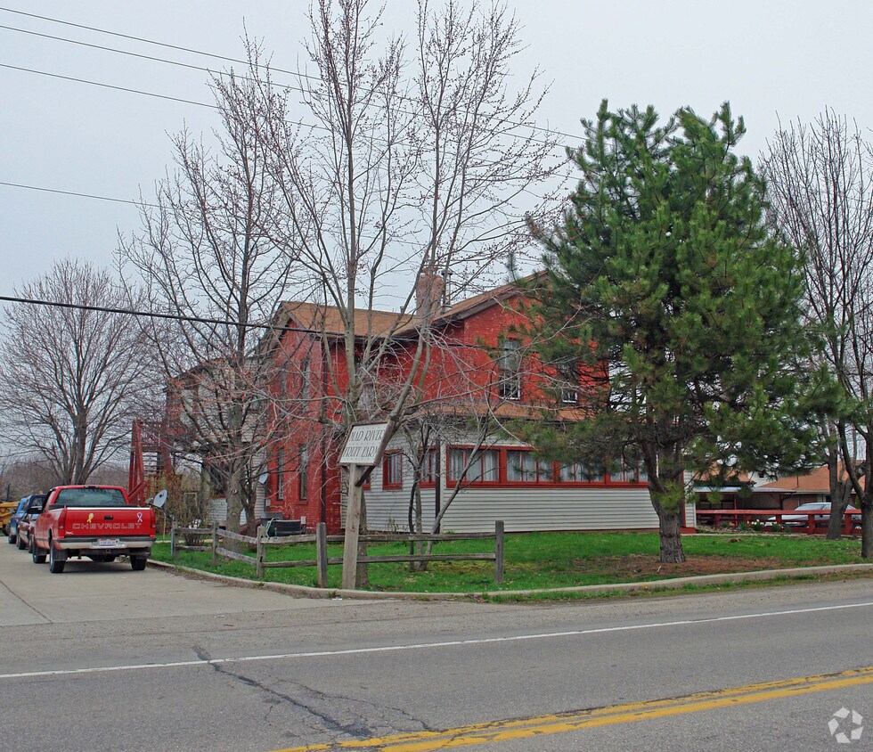 8112 Dayton Springfield Rd, Fairborn, OH 45324 Apartments in Fairborn