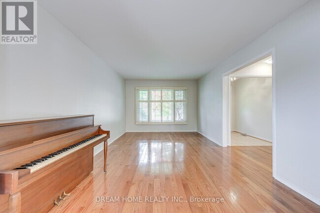 Building Photo - 4511 Sedgefield Rd