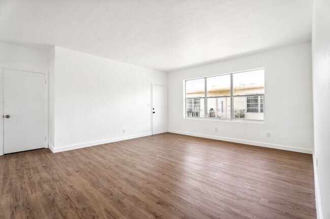 Foto del edificio - 825 85th St