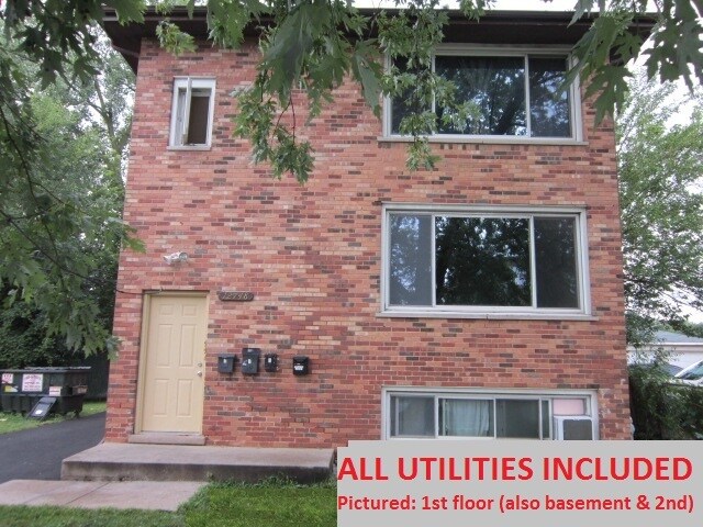 Building Photo - 12748 S La Crosse Ave