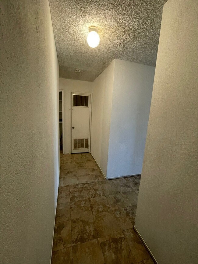 Building Photo - 7638 24th St