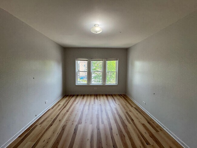 Foto del edificio - 3801 W Thomas St