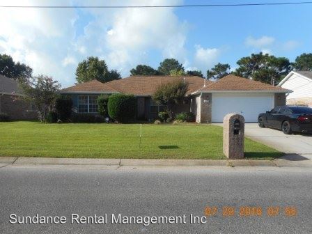 Primary Photo - 8335 Shipton St