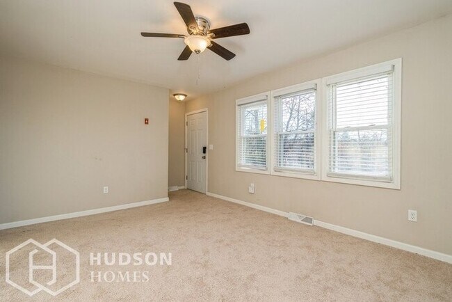 Foto del edificio - NOW AVAILABLE! 14 Kenny Dr, Monroe, NY 109...
