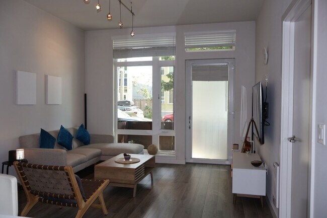 Building Photo - Charming 1BR Condo in Ballard