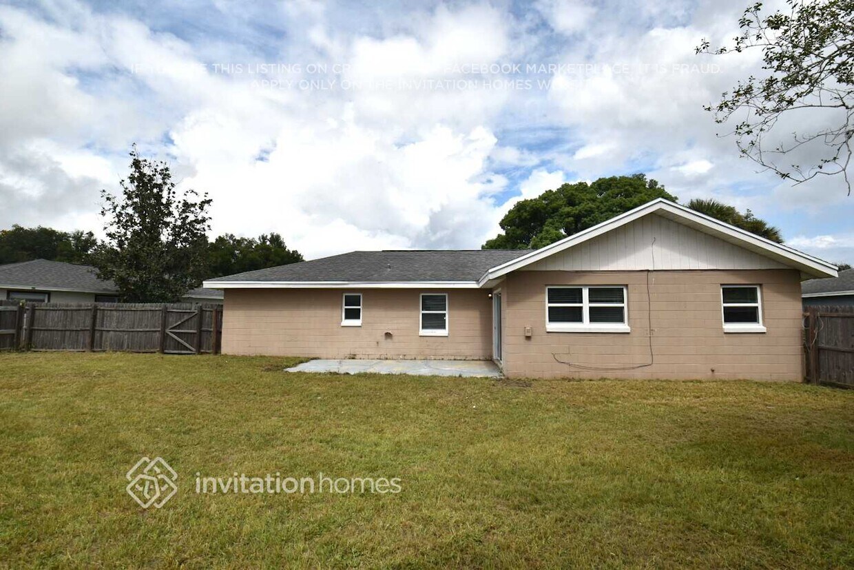 Foto del edificio - 3167 Windchime Cir S