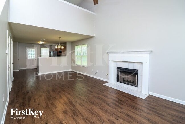 Building Photo - 3901 Doe Run Dr
