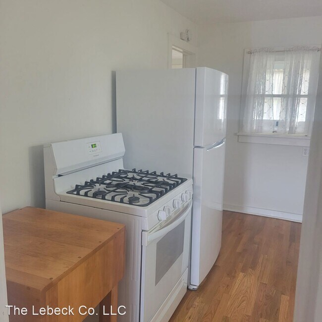 Foto del edificio - 3 br, 1 bath House - 820 6th St. NW