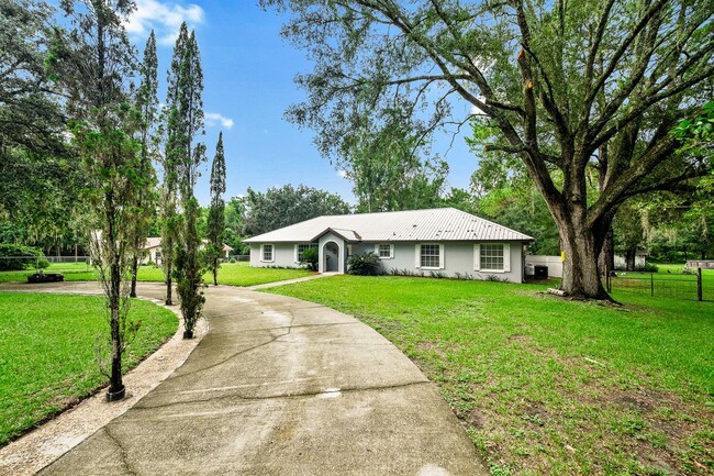 Foto del edificio - 7418 NW 128th Pl