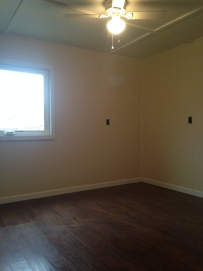 Building Photo - 478 Tyrone Rd