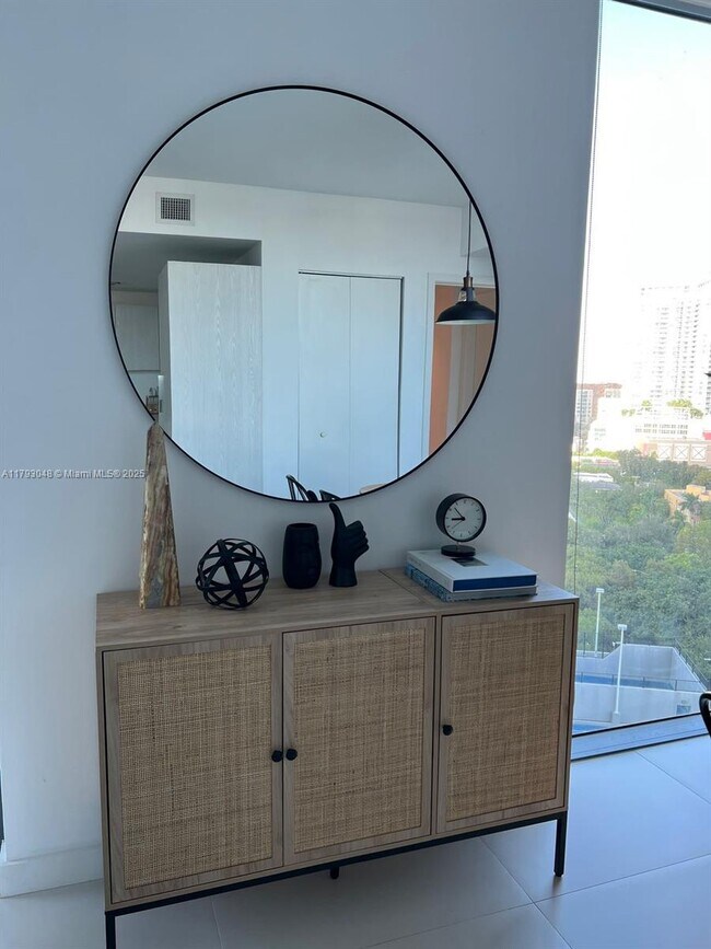 Foto del edificio - 501 NE 31st St