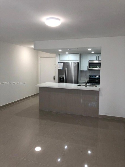 Foto del edificio - 8883 Fontainebleau Blvd