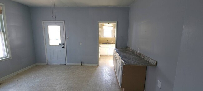 Building Photo - 1029 10th St