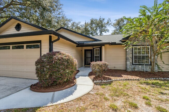Building Photo - Charming 3BR/2BA Home on Amelia Island – C...