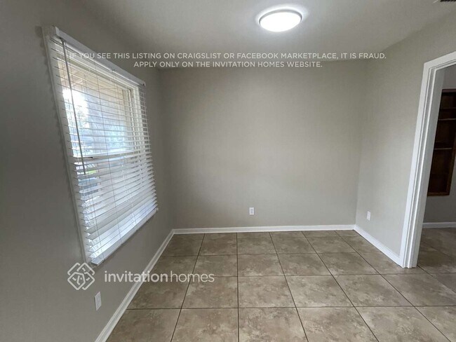 Foto del edificio - 2223 Juliesse Ave