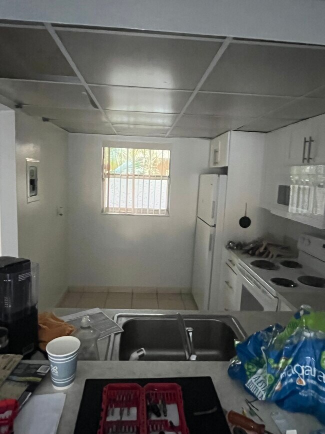 Foto del edificio - 18101 NW 68th Ave