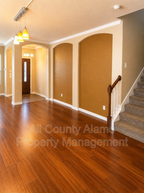 Foto del edificio - 5565 Saffron Way