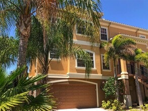 Building Photo - 6517 Channelside Dr