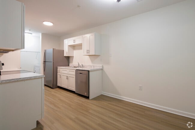 2BR,2BA -1,100SF - Kitchen - Winchester Place