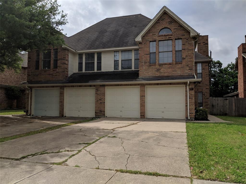 1229 W Hudgins St, Grapevine, TX 76051 Townhome Rentals in Grapevine