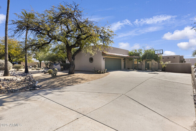 Building Photo - 9335 E Casitas Del Rio Dr