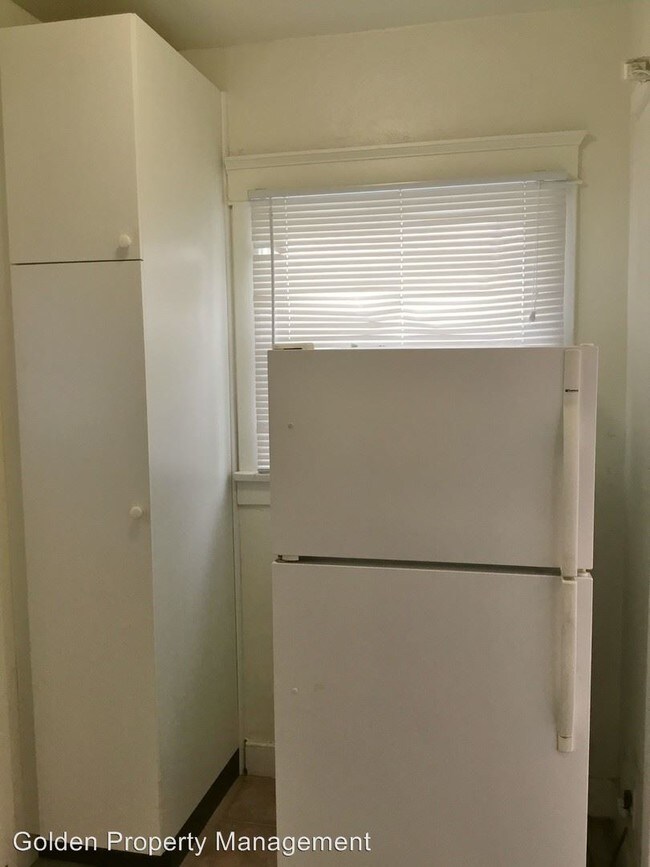 Foto del edificio - 3127-3127 Juniper St