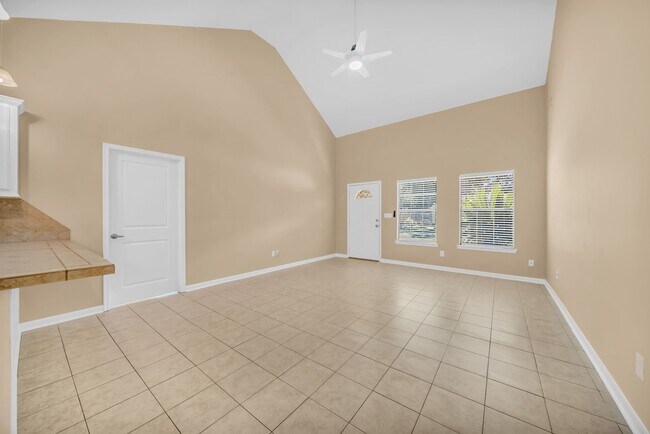 Building Photo - 1213 Oxon Run