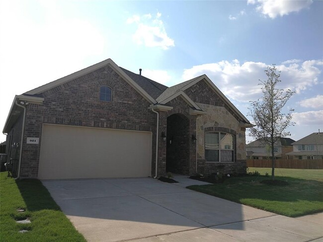 Building Photo - 921 Granite Shoals Dr