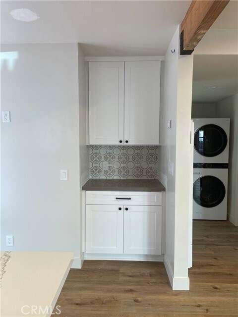 Foto del edificio - 336 Bluebird Canyon Dr