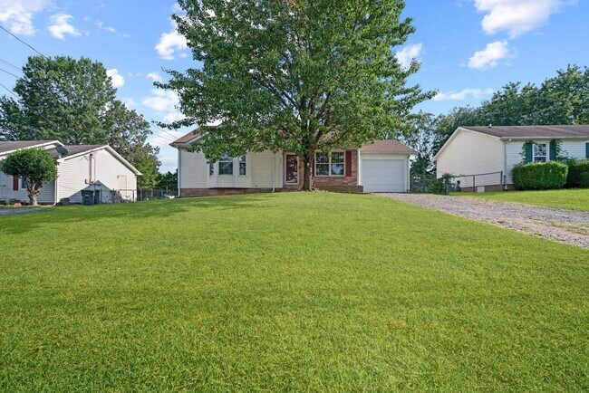 Building Photo - Renovated 3-Bed/2-Bath Home with Garage & ...