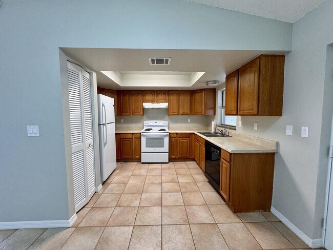 Building Photo - Beautiful 3-Bedroom Home for Rent in Kissimmee – Spacious & Move-In Ready!
