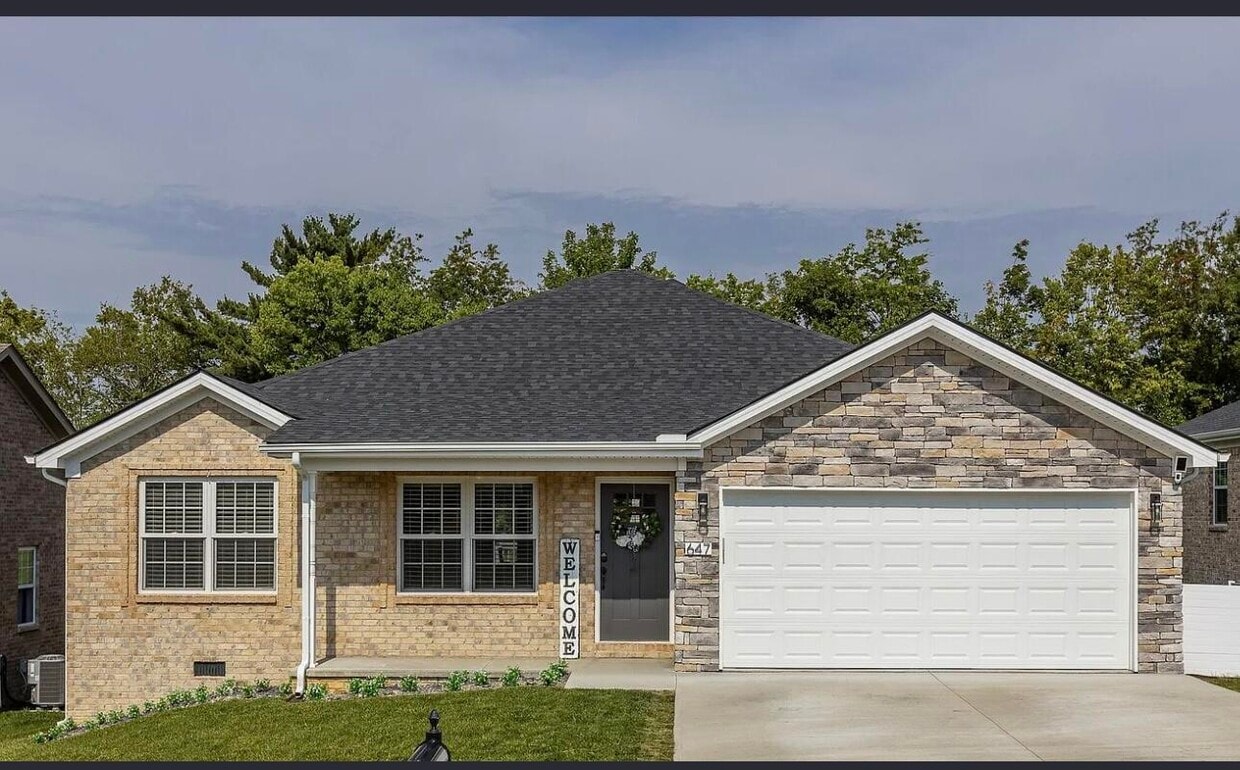 Primary Photo - 647 Four Winds Dr