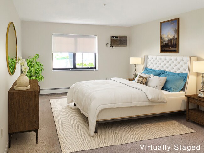 Spacious Primary Bedroom - 56 Bigelow Ave