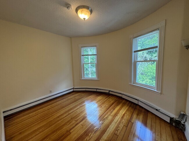 Building Photo - 64 Fisher Ave