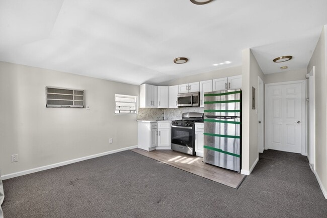 Building Photo - 147-20 226th St