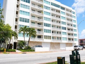 Building Photo - 8233 Harding Ave