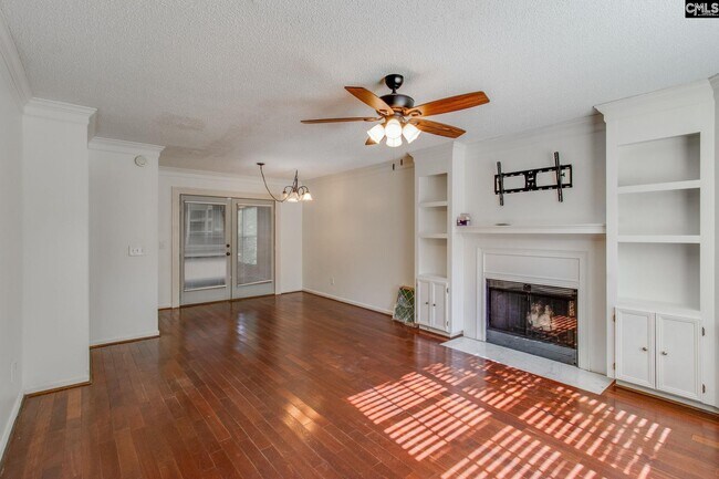 Foto del edificio - 19 Caddis Creek Ct