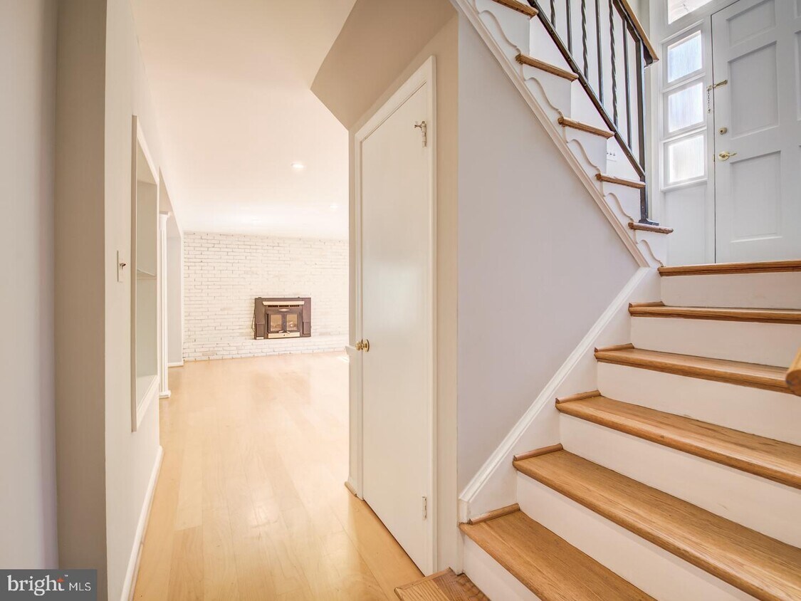 7924 Lewinsville Rd, McLean, VA 22102 House Rental in McLean, VA