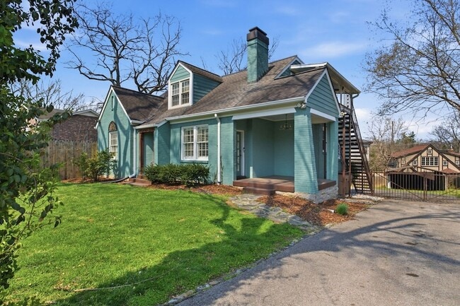 Foto del edificio - 1002 Sutton Hill Rd