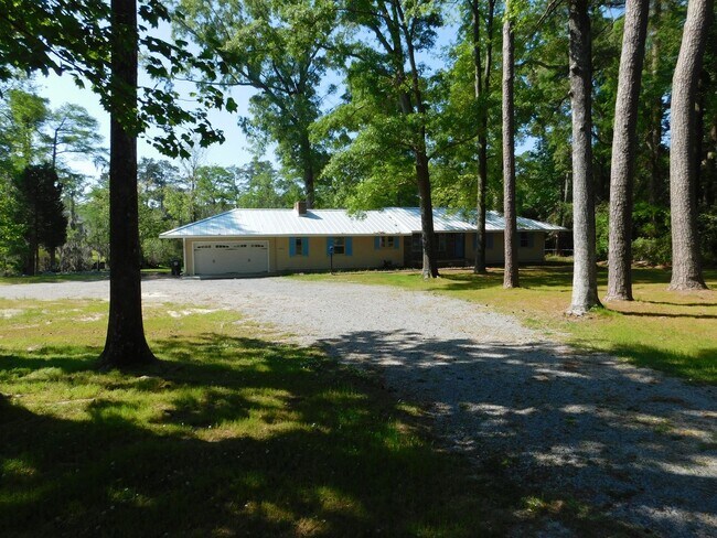Foto del edificio - 4925 Morton Rd